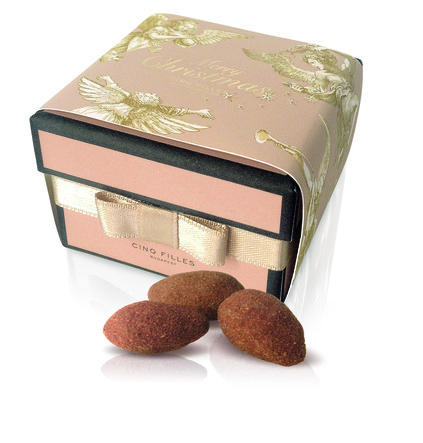Cinq Filles Budapest édesség, édes ajándék karácsonyra elegáns díszcsomagolásban